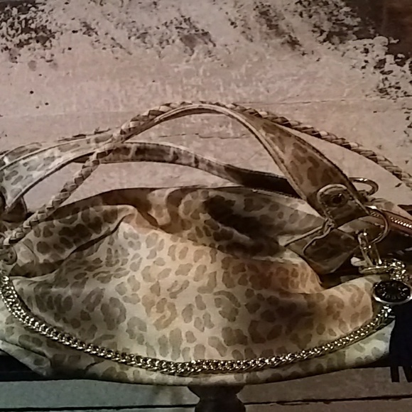 Steve Madden slouchy cheetah print handbag - Picture 2 of 8